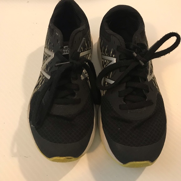 New Balance Running Shoes - Picture 6 of 7